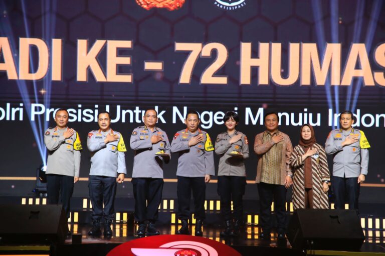 HUT ke 72 Humas Polri, Kapolri Beri Dua Hadiah Besar