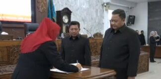 DPRD SEMARANG SAHKAN PERDA Pajak dan Retribusi Daerah