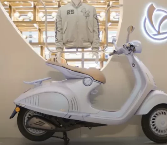 Vespa Rilis Edisi Terbatas 946 Snake: Desain Unik untuk Menyambut Tahun Baru Imlek
