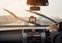 4 Gadget Mobil Wajib Punya di 2025: Nyetir Lebih Praktis dan Aman