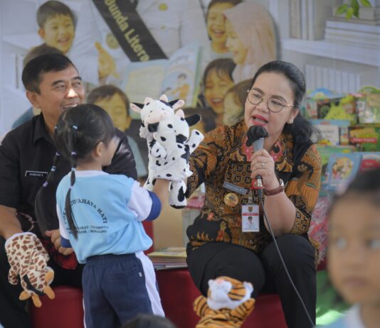 Roadshow Bunda Literasi Dimulai, Agustina, Wali kota Semarang Bawa Semangat Gemar Membaca bagi Anak-Anak