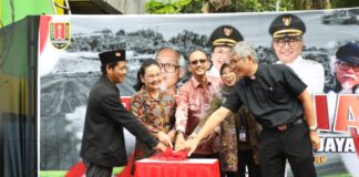 Jalan YB Mangunwijaya Resmi Diresmikan, Semangat Humanis Romo Mangun Hidup di TPA Jatibarang