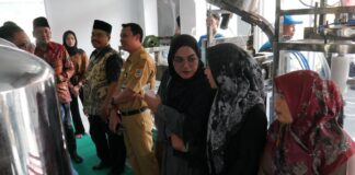 Masjid Jami Jatisari Bersama Mr. Refill Resmi Luncurkan Usaha Air Minum Ramah Lingkungan
