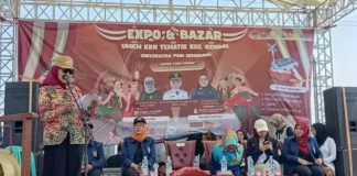 Bupati Kendal Dorong Mahasiswa KKN UPGRIS Jadi Agen Perubahan dan Penggerak UMKM Lokal