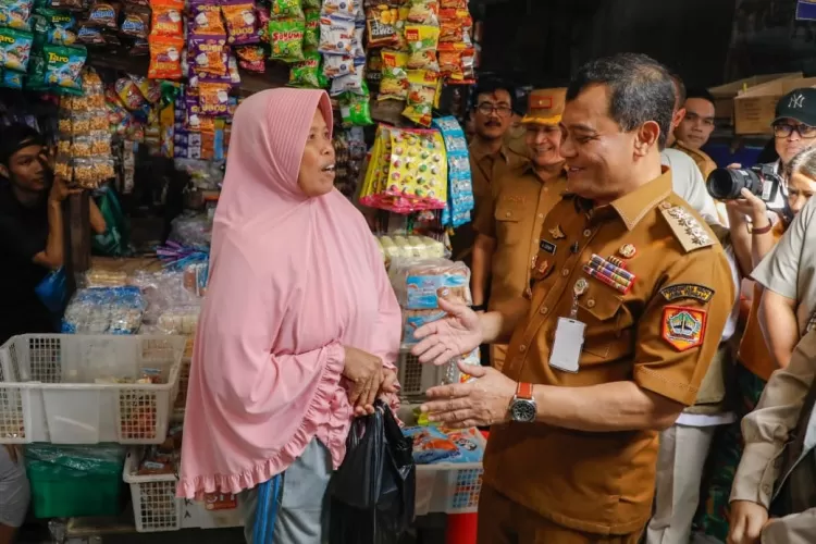 harga-bahan-pokok-naik-1434550689