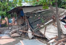 Pemkot Semarang Tertibkan Lapak PKL di Atas Drainase Pasar Kobong