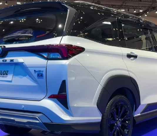 Resmi Mengaspal, Toyota Veloz Hybrid Dibanderol Mulai Rp303 Juta