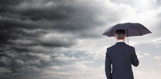 Waspada Cuaca Ekstrem: Pemkot Semarang Larang Warga Berteduh di Bawah Pohon