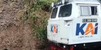 Lumpuh Akibat Longsor, Perjalanan KA Ciremai Terhenti di Kabupaten Bandung Barat