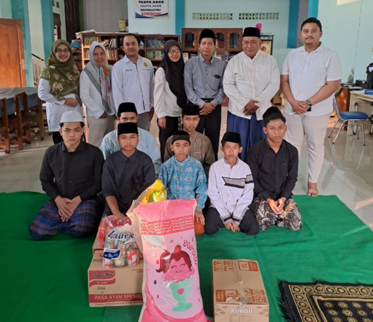 FTP USM Gelar Bakti Sosial “Satu Gerakan Berbagi Bersama” ke Empat Panti Asuhan dan Warga Sekitar Semarang