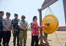 Wali Kota Semarang Agustina Wilujeng, TNI, dan Warga Bergotong Royong Bangun Penggaron Kidul lewat TMMD